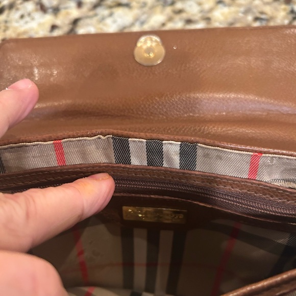 Burberry’s Vintage Satchel Purse leather - Picture 8 of 8